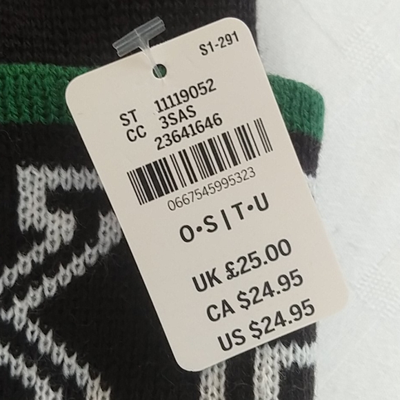 Victoria's Secret PINK Pom Pom Beanie Hat Fair Isle - Picture 2 of 5